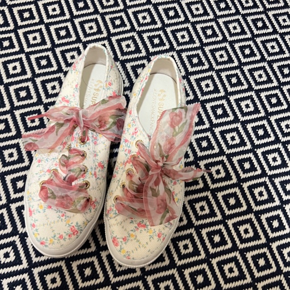 Ladies designer shoes - Picture 6 of 15